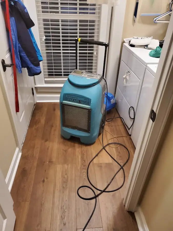 Commercial dehumidifier deployed for Flood Damage Cleanup in East Honolulu