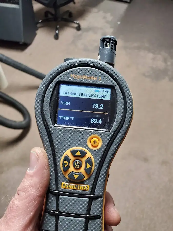 Moisture meter humidity assessment for Mold Remediation & Removal in East Honolulu
